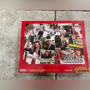 NBC The Office Christmas 1000 Piece Jigsaw Puzzle